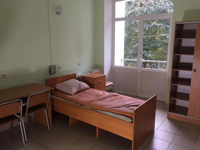 Новини Вінниці - фото з Вінницька обласна лікарня «Фтизіатрія» почала приймати інфікованих коронавірусом Вінницька обласна лікарня «Фтизіатрія» почала приймати інфікованих коронавірусом, фото №2 на сайті 20minut.ua