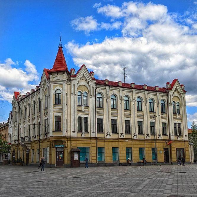 Новини Житомира - фото з #ДрузіСухомлина: як Євген Яремчук та Матвій Хрєнов разом із мером поділили Михайлівську? #ДрузіСухомлина: як Євген Яремчук та Матвій Хрєнов разом із мером поділили Михайлівську?, фото №1 на сайті 20minut.ua