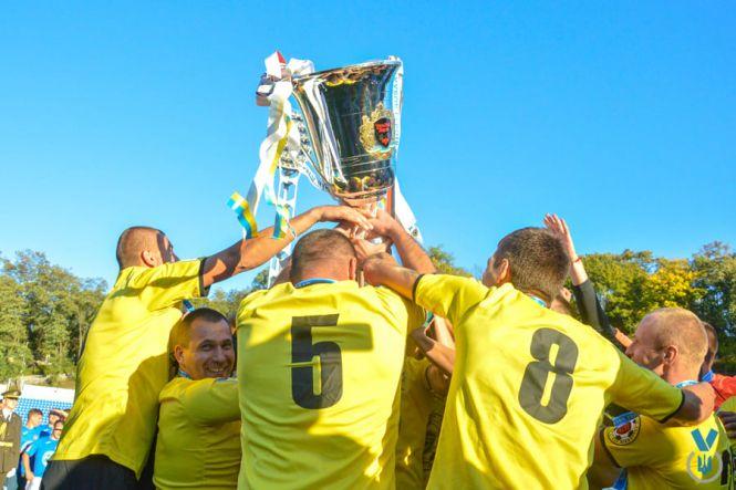 «Виходь за мене заміж!» Воротар «Ягуара» сказав це коханій після перемоги на Кубок Героїв АТО, фото №1 на сайті 20minut.ua