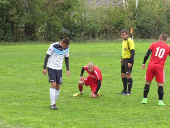 Новини Козятина - фото з На вологому та вузькому полі складно показувати видовищний футбол На вологому та вузькому полі складно показувати видовищний футбол, фото №3 на сайті 20minut.ua