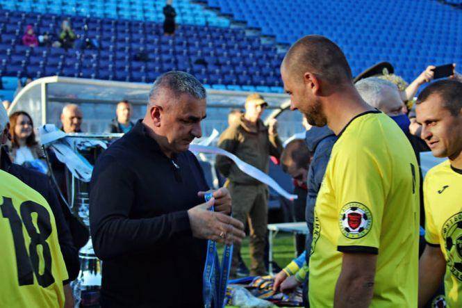 «Виходь за мене заміж!» Воротар «Ягуара» сказав це коханій після перемоги на Кубок Героїв АТО, фото №3 на сайті 20minut.ua