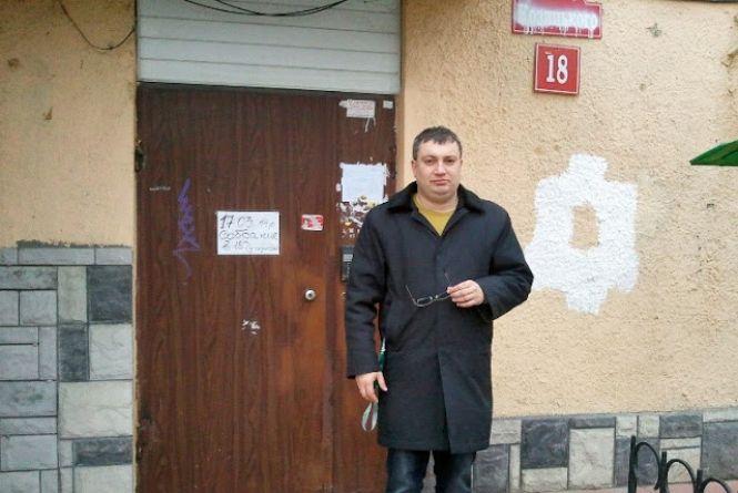 Новини Вінниці - фото з «Звільнили з університету через пам’ятник Петлюрі», — вінничанин Зорій Файн «Звільнили з університету через пам’ятник Петлюрі», — вінничанин Зорій Файн, фото №2 на сайті 20minut.ua