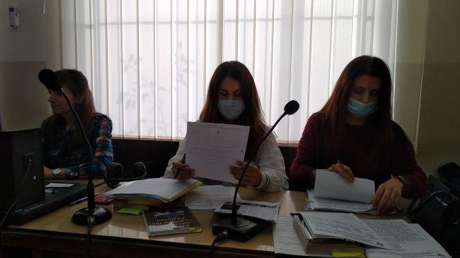 На редакцію газети «20 хвилин Житомир» чиниться тиск і погрози з боку команди Сергія Сухомлина  та Віктора Развадовського, фото №1 на сайті 20minut.ua