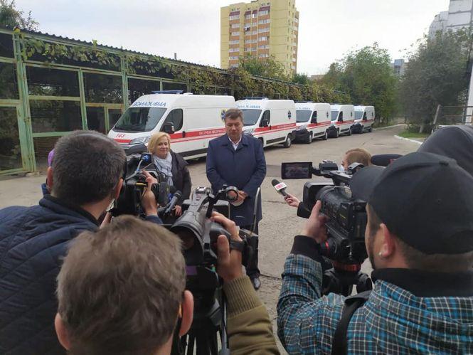 Для Житомирського обласного центру екстреної медичної допомоги закупили 5 автомобілів, фото №1 на сайті 20minut.ua