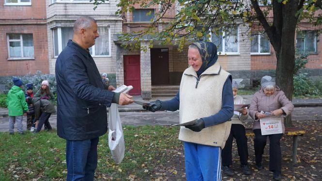 Мешканці вулиці Антонова скаржились Наталії Солейко на незручне транспортне сполучення (Пресслужба ВО «Батьківщина»), фото №3 на сайті 20minut.ua