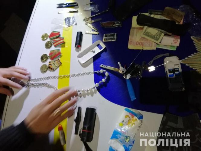 У Житомирі поліцейські затримали групу квартирників, фото №3 на сайті 20minut.ua
