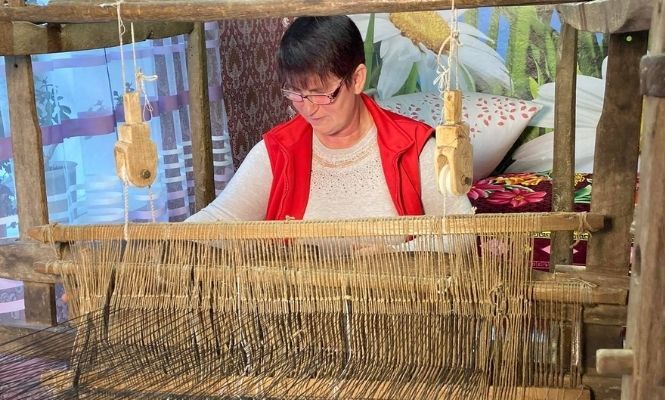 Новини Вінниці - фото з Чохли для гаджетів та килимки: як на Вінниччині виготовляють вироби з вживаних речей Чохли для гаджетів та килимки: як на Вінниччині виготовляють вироби з вживаних речей, фото №1 на сайті 20minut.ua