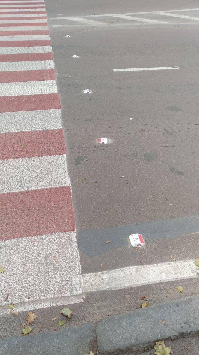 У Житомирі катафоти розвернуло в сторони, проте влада міста зазначає: це ні на що не впливає. ФОТО, фото №1 на сайті 20minut.ua