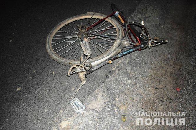 Новини Вінниці - фото з Смертельна ДТП у Хмільницькому районі. Водій пішов на обгін та збив велосипедиста Смертельна ДТП у Хмільницькому районі. Водій пішов на обгін та збив велосипедиста, фото №1 на сайті 20minut.ua