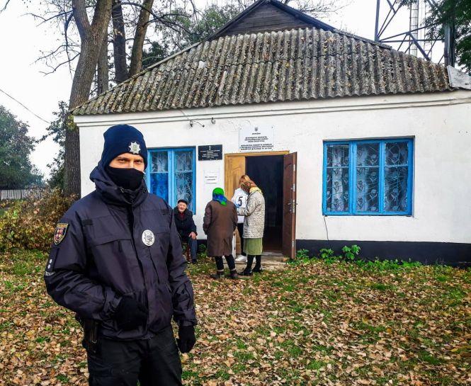 Новини Вінниці - фото з На Вінниччині тривають місцеві вибори 2020.  Хроніка порушень На Вінниччині тривають місцеві вибори 2020.  Хроніка порушень, фото №2 на сайті 20minut.ua