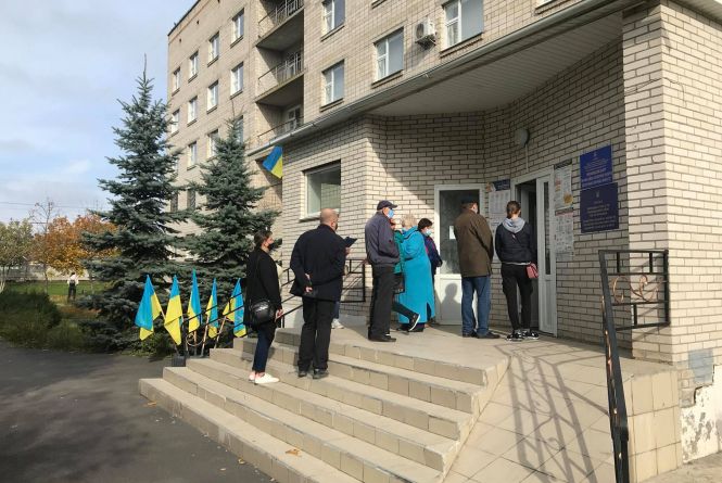 Новини Вінниці - фото з Важливе за вчора. Найцікавіші новини 25 жовтня, які ви могли пропустити Непокоїть низька явка виборців і некомпетентність комісій, —  представник КВУ Владислав Телень