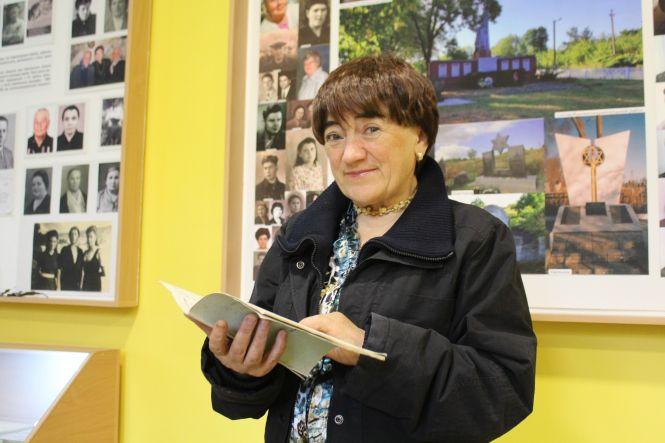 Новини Вінниці - фото з Синій зошит смерті.  Рафаловські зберегли прізвища 200 розстріляних євреїв Синій зошит смерті.  Рафаловські зберегли прізвища 200 розстріляних євреїв, фото №4 на сайті 20minut.ua