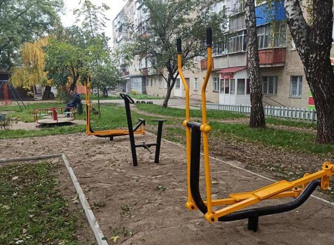 Новини Хмельницького - фото з На Трудовій з'явився новий тренажерний майданчик (ФОТО) На Трудовій з'явився новий тренажерний майданчик (ФОТО), фото №3 на сайті vsim.ua