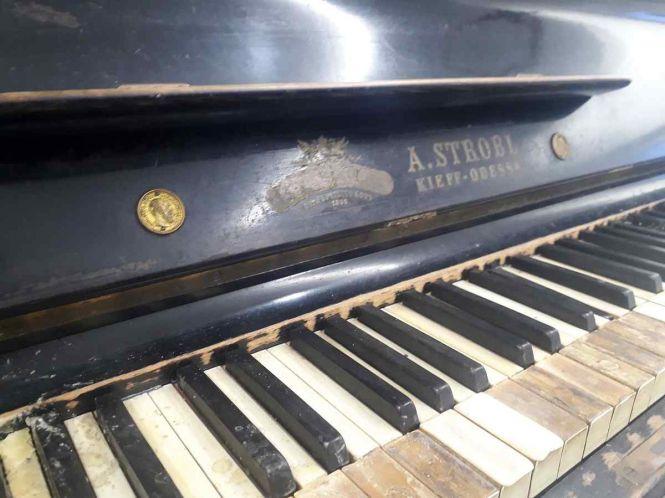 Новини Вінниці - фото з Реставрацію легендарного піаніно Миколи Леонтовича призупинили. Немає коштів Реставрацію легендарного піаніно Миколи Леонтовича призупинили. Немає коштів, фото №3 на сайті 20minut.ua