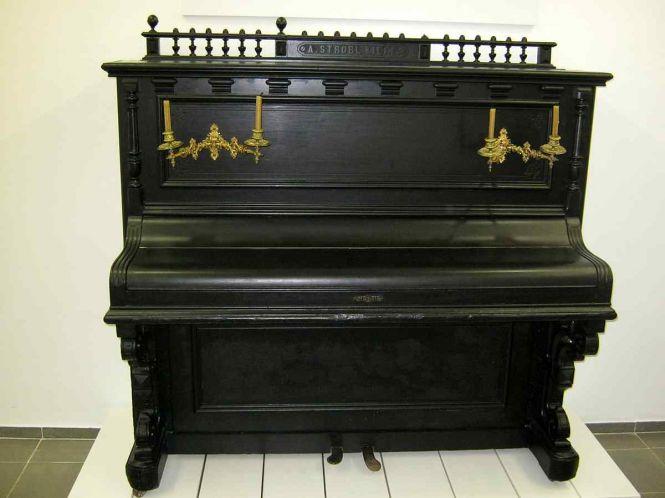 Новини Вінниці - фото з Реставрацію легендарного піаніно Миколи Леонтовича призупинили. Немає коштів Реставрацію легендарного піаніно Миколи Леонтовича призупинили. Немає коштів, фото №1 на сайті 20minut.ua