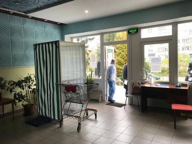 Козятинській ЦРЛ допомогли з доставкою передач хворим, фото №1 на сайті 20minut.ua