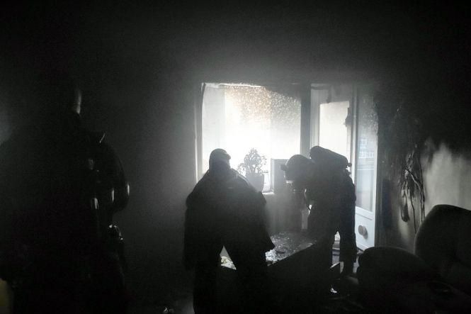 Новини Хмельницького - фото з На Хмельниччині рятувальники гасили пожежу в багатоповерхівці На Хмельниччині рятувальники гасили пожежу в багатоповерхівці, фото №1 на сайті vsim.ua