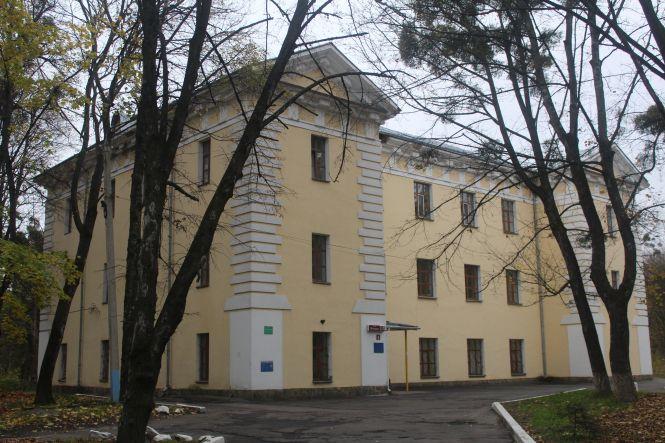 Почему в Виннице погибает Пятничанский парк с усадьбой Грохольских (Видео) 3 db5d15a59e4e0ec22818c4637927f121669018d5