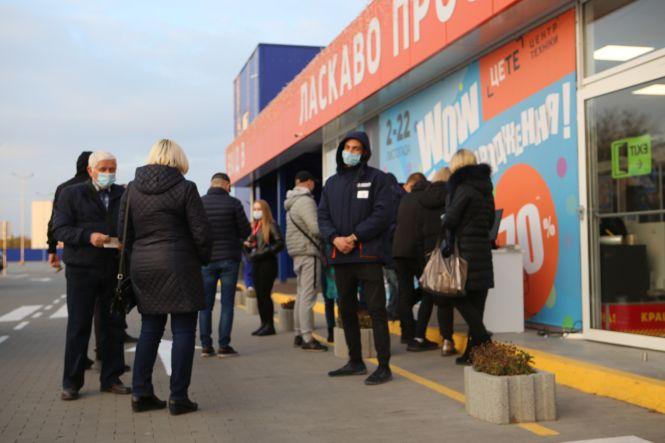 Перший день карантину вихідного дня. Чи дотримуються у Вінниці обмежень? (РЕПОРТАЖ), фото №7 на сайті 20minut.ua