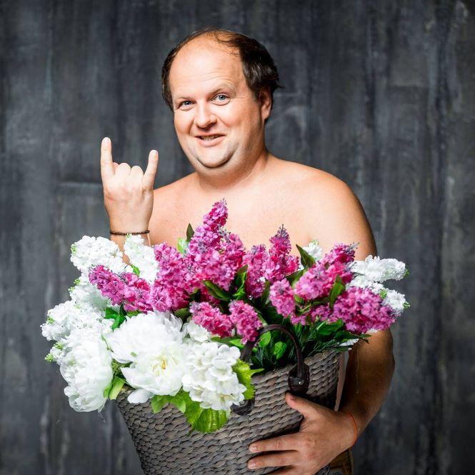 Віктор Бронюк про шалені студентські роки: «Зламав не один гітарний гриф і щороку їздив на збір яблук», фото №1 на сайті 20minut.ua