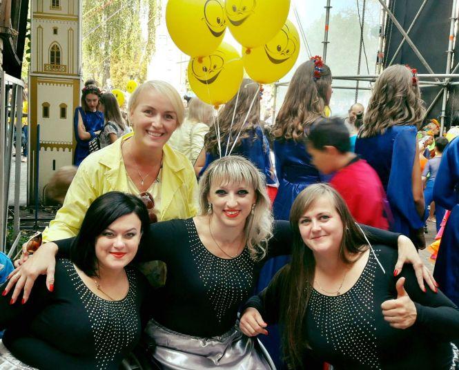 Новини Вінниці - фото з Після важкої травми хребта мала бути прикутою до ліжка, а вона танцює і водить авто Після важкої травми хребта мала бути прикутою до ліжка, а вона танцює і водить авто, фото №13 на сайті 20minut.ua