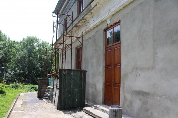 Новини Вінниці - фото з В Мурованих Курилівцях: палац, який цариця подарувала Комарам В Мурованих Курилівцях: палац, який цариця подарувала Комарам, фото №5 на сайті 20minut.ua