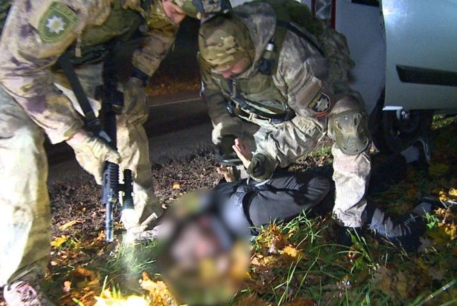 Новини Вінниці - фото з Важливе за вчора. Найцікавіші новини 19 листопада, які ви могли пропустити Викрали, били битами та катували людей. КОРД у Шаргороді затримав групу бандитів