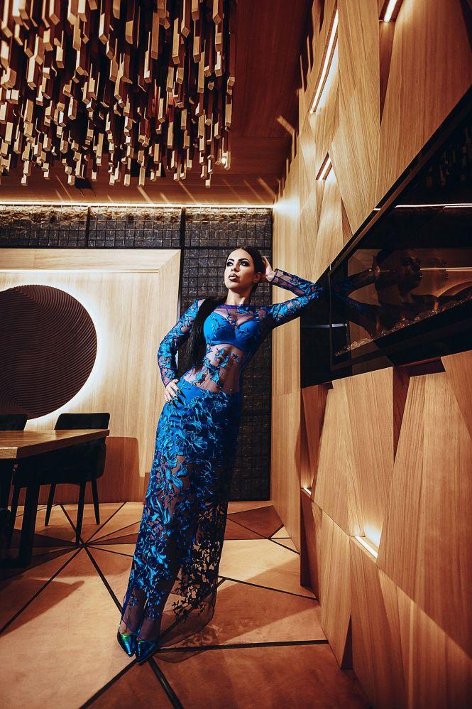 Новини Вінниці - фото з Синій, чорний і сміливий. У вінницької дизайнерки Олександри Хедоян вийшла спокуслива колекція Синій, чорний і сміливий. У вінницької дизайнерки Олександри Хедоян вийшла спокуслива колекція, фото №3 на сайті 20minut.ua