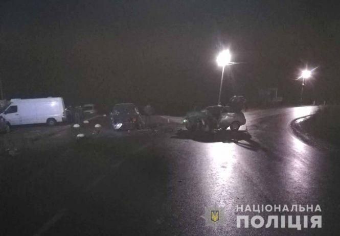 Новини Вінниці - фото з Нові подробиці смертельної ДТП біля Бару. Прокурор дав покермувати працівниці суду Нові подробиці смертельної ДТП біля Бару. Прокурор дав покермувати працівниці суду, фото №1 на сайті 20minut.ua