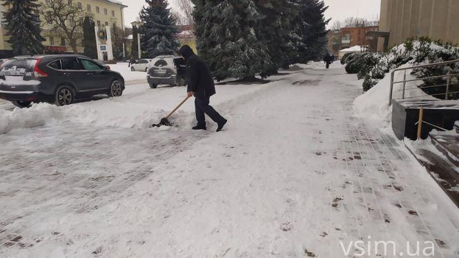 Хто та як чистить вулиці Хмельницького від снігу (ФОТО, ВІДЕО), фото №3 на сайті vsim.ua