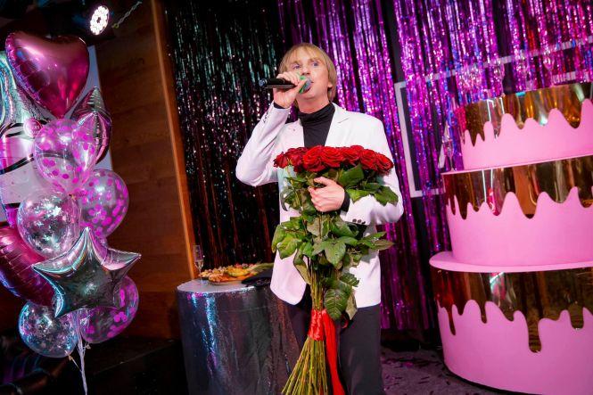 Новини Вінниці - фото з Зірка на ялинці. Якою буде вартість артистів на новорічно-карантинних корпоративах? Зірка на ялинці. Якою буде вартість артистів на новорічно-карантинних корпоративах?, фото №10 на сайті 20minut.ua