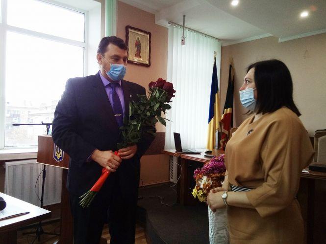 Присяга міської голови, надбавки і матеріальна допомога: як пройшла перша сесія нової ради, фото №2 на сайті 20minut.ua