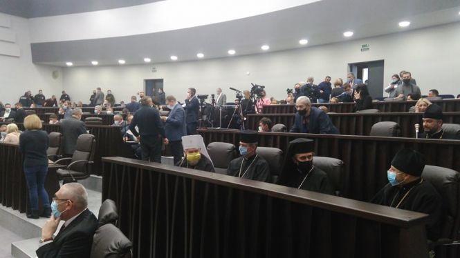 Новини Тернополя - фото з Перша сесія новообраної обласної ради: найцікавіші подробиці Перша сесія новообраної обласної ради: найцікавіші подробиці, фото №1 на сайті 20minut.ua