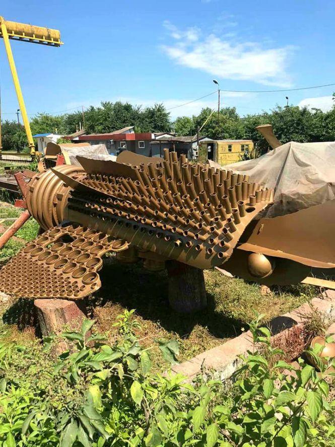 На вулиці Свободи встановили відновлену "Гармонію" Миколи Мазура (ФОТО), фото №3 на сайті vsim.ua