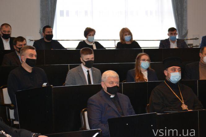 Присяга, молитва та перші рішення: як нова Хмельницька міська рада розпочала роботу (ФОТО, ВІДЕО), фото №15 на сайті vsim.ua