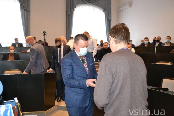 Присяга, молитва та перші рішення: як нова Хмельницька міська рада розпочала роботу (ФОТО, ВІДЕО), фото №16 на сайті vsim.ua
