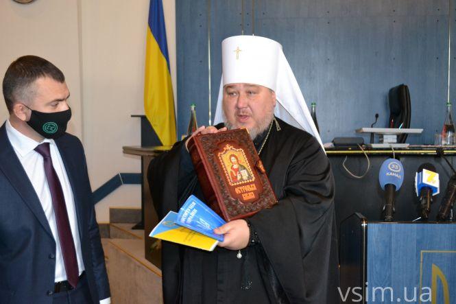 Присяга, молитва та перші рішення: як нова Хмельницька міська рада розпочала роботу (ФОТО, ВІДЕО), фото №28 на сайті vsim.ua