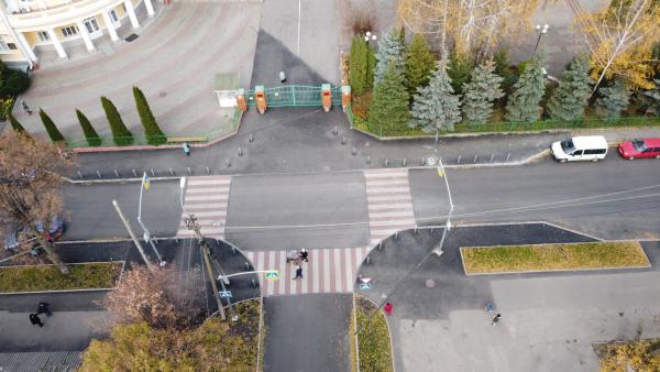 Новини Вінниці - фото з У Вінниці оновили перехрестя вулиць Довженка та Острозького. Який має вигляд? У Вінниці оновили перехрестя вулиць Довженка та Острозького. Який має вигляд?, фото №1 на сайті 20minut.ua