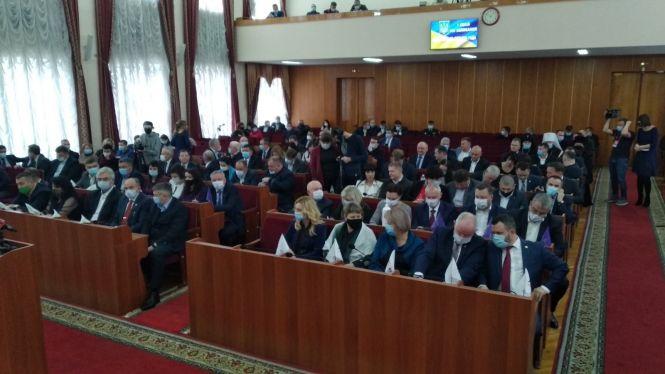 Розпочалась перша сесія восьмого скликання Житомирської обласної ради. Фоторепортаж, фото №3 на сайті 20minut.ua