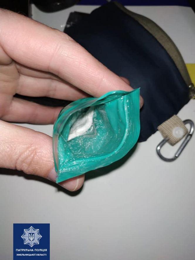Новини Хмельницького - фото з Вночі на Заводській затримали чоловіка з наркотиками Вночі на Заводській затримали чоловіка з наркотиками, фото №1 на сайті vsim.ua