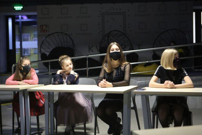 Новини Вінниці - фото з «Люди не мають забувати своєї історії». Вінницька родина зняла кінострічку про Голодомор «Люди не мають забувати своєї історії». Вінницька родина зняла кінострічку про Голодомор, фото №3 на сайті 20minut.ua