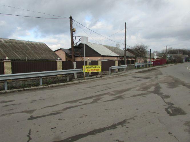 Новини Козятина - фото з Прогулянка Козятинщиною: «Стоячий поліцейський» на ПРБ, альтанка з об’явами та шкодні бобри Прогулянка Козятинщиною: «Стоячий поліцейський» на ПРБ, альтанка з об’явами та шкодні бобри, фото №4 на сайті 20minut.ua