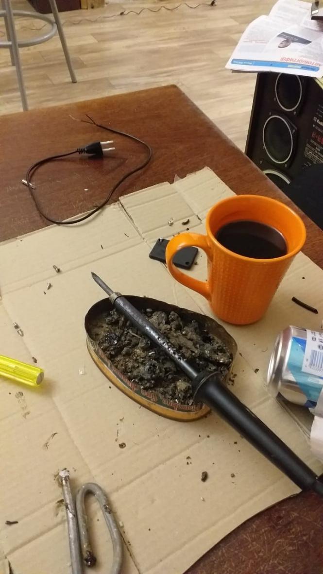 Новини Тернополя - фото з Працюють до ночі - як студент із Тернопільщини хоче до Нового року прикрасити гірляндами усе місто