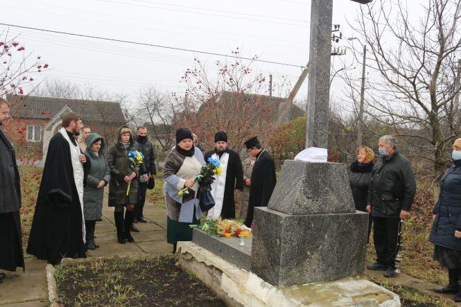 Згадали мільйони наших земляків, яких прирекли на голодну смерть, фото №1 на сайті 20minut.ua