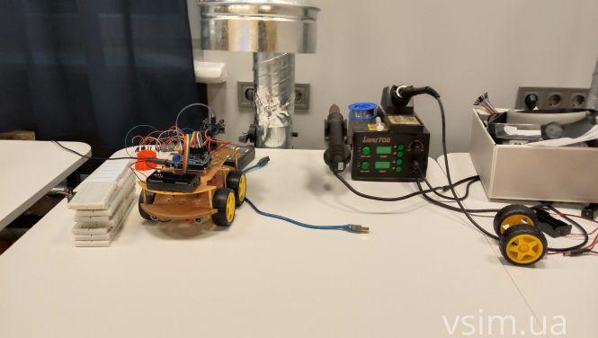 Новини Хмельницького - фото з Як працює гурток робототехніки у Хмельницькому (ФОТО, ВІДЕО) Як працює гурток робототехніки у Хмельницькому (ФОТО, ВІДЕО), фото №3 на сайті vsim.ua