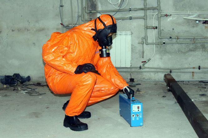 Новини Хмельницького - фото з У Хмельницькому рятувальники зібрали 370 грамів ртуті на території підприємства (ВІДЕО) У Хмельницькому рятувальники зібрали 370 грамів ртуті на території підприємства (ВІДЕО), фото №4 на сайті vsim.ua