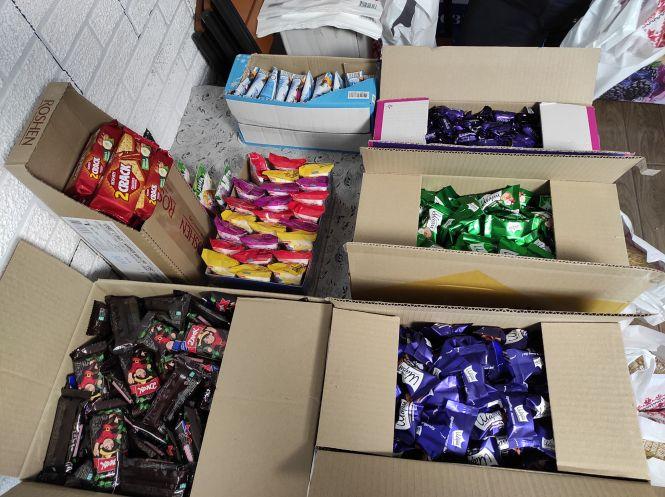 Солодощі та продуктові набори: козятинчани відвідали людей з інвалідністю, фото №3 на сайті 20minut.ua