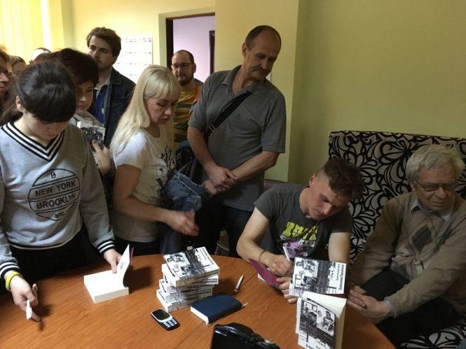 Новини Тернополя - фото з "Не стало людини-легенди": відійшов у вічність автор численних спогадів про Тернопіль Олександр Столяров "Не стало людини-легенди": відійшов у вічність автор численних спогадів про Тернопіль Олександр Столяров, фото №1 на сайті 20minut.ua