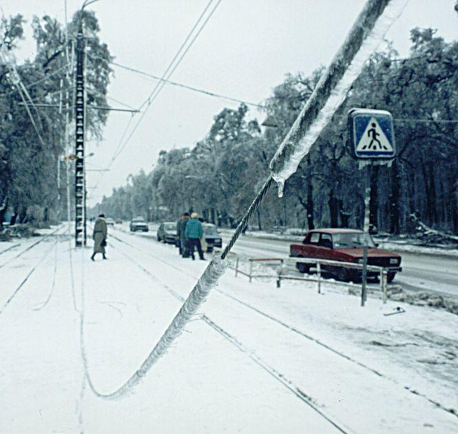 Новини Вінниці - фото з Все перетворилося на кригу. Пригадуємо, як 22 роки тому ми потерпали від стихійного лиха Все перетворилося на кригу. Пригадуємо, як 22 роки тому ми потерпали від стихійного лиха, фото №2 на сайті 20minut.ua