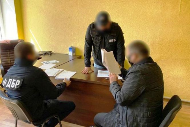 Новини Вінниці - фото з Важливе за вчора. Найцікавіші новини 4 грудня, які ви могли пропустити Розтратили більше мільйона? За махінації судитимуть колишніх поліцейських керівників